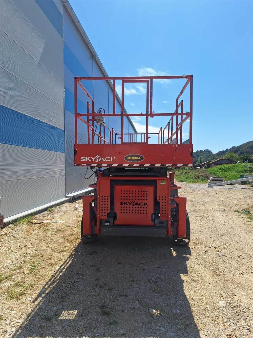 SkyJack 8841RT Підйомники-ножиці