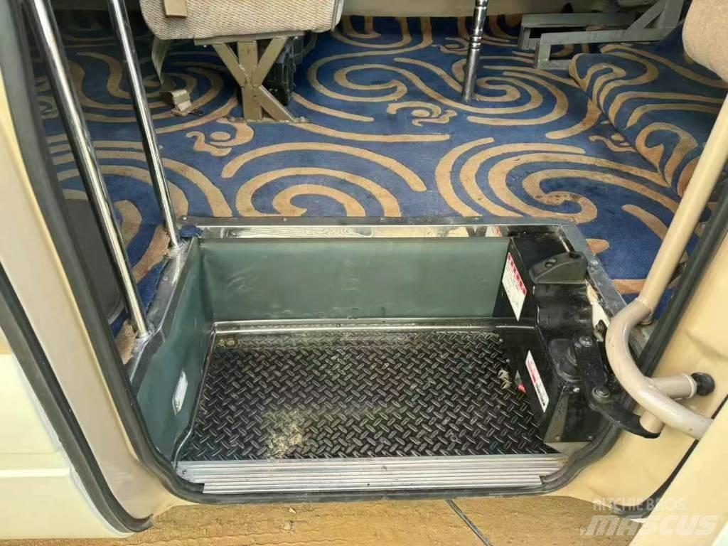 Toyota Coaster Міжміські автобуси