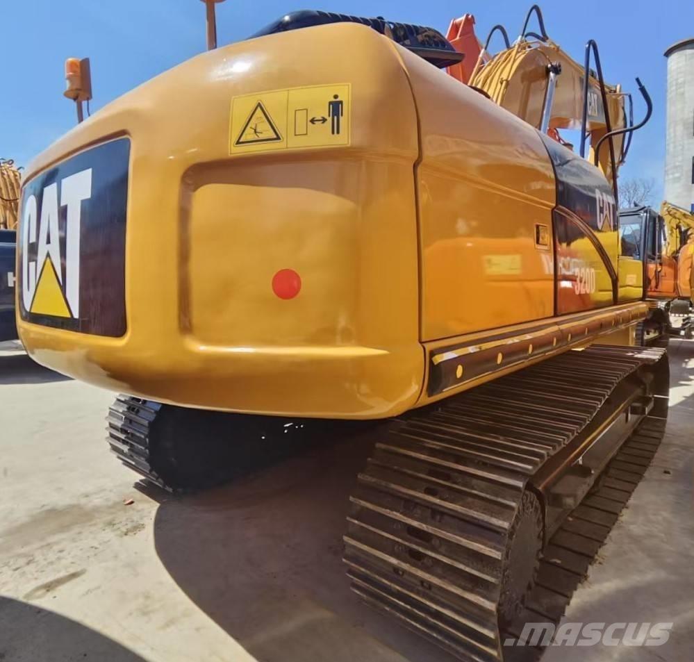 CAT 320 D Гусеничні екскаватори