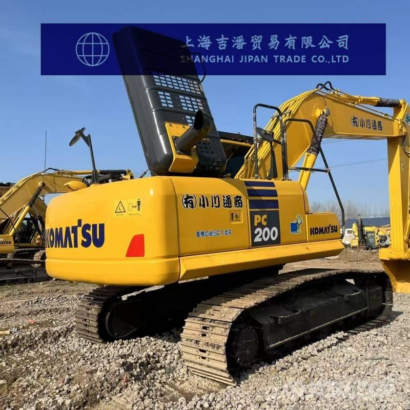 Komatsu PC 200 Гусеничні екскаватори