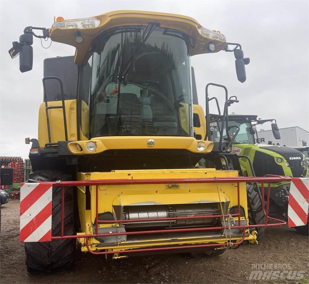 New Holland CR 980 Зернозбиральні комбайни