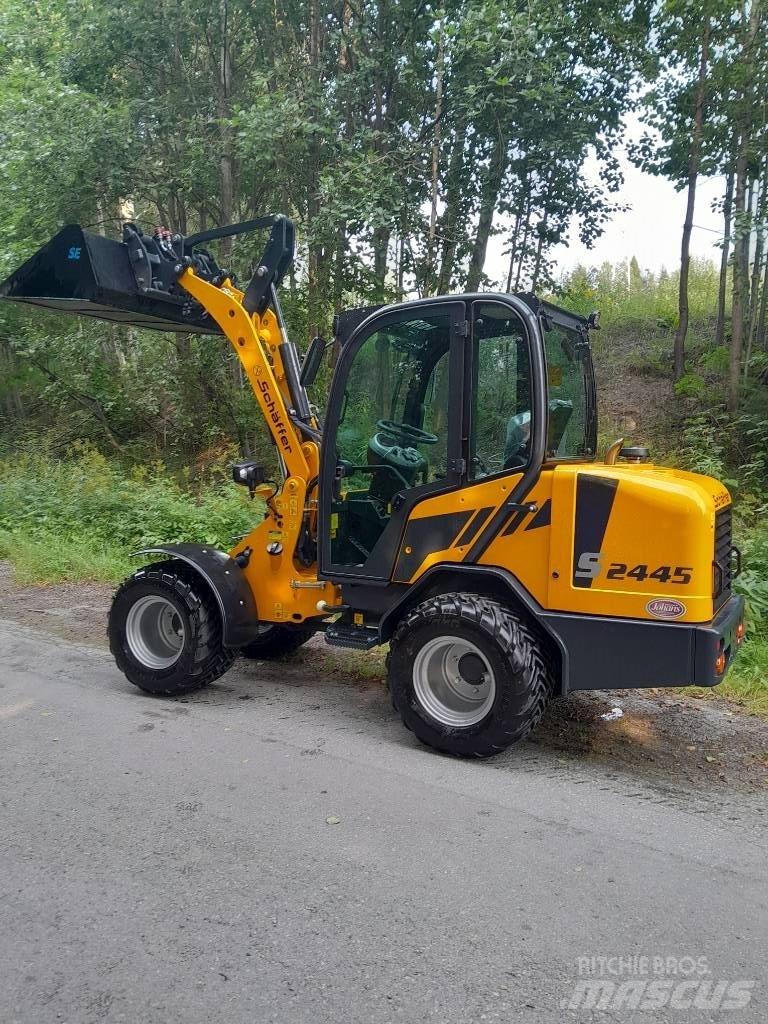 Schäffer 2445s Міні-навантажувачі