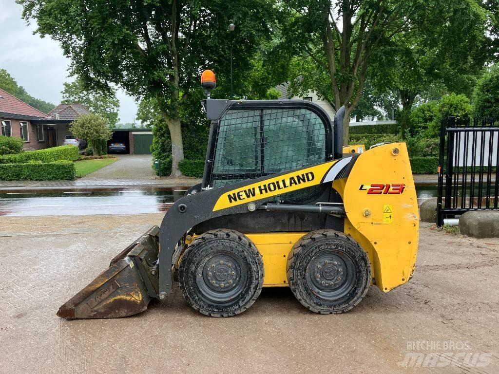 New Holland L 213 Міні-навантажувачі