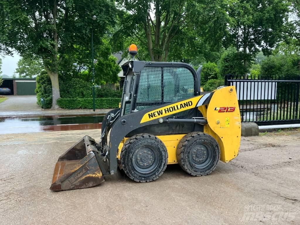 New Holland L 213 Міні-навантажувачі