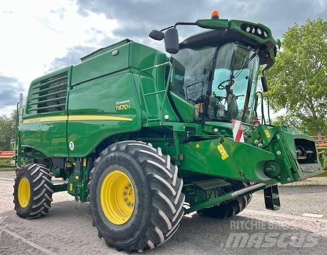 John Deere T 670 Зернозбиральні комбайни