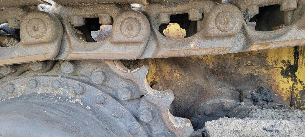 Komatsu D 65 EX 12 Гусеничні бульдозери