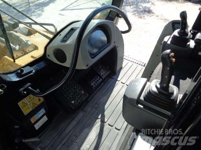 CAT 963 D Гусеничні вантажники