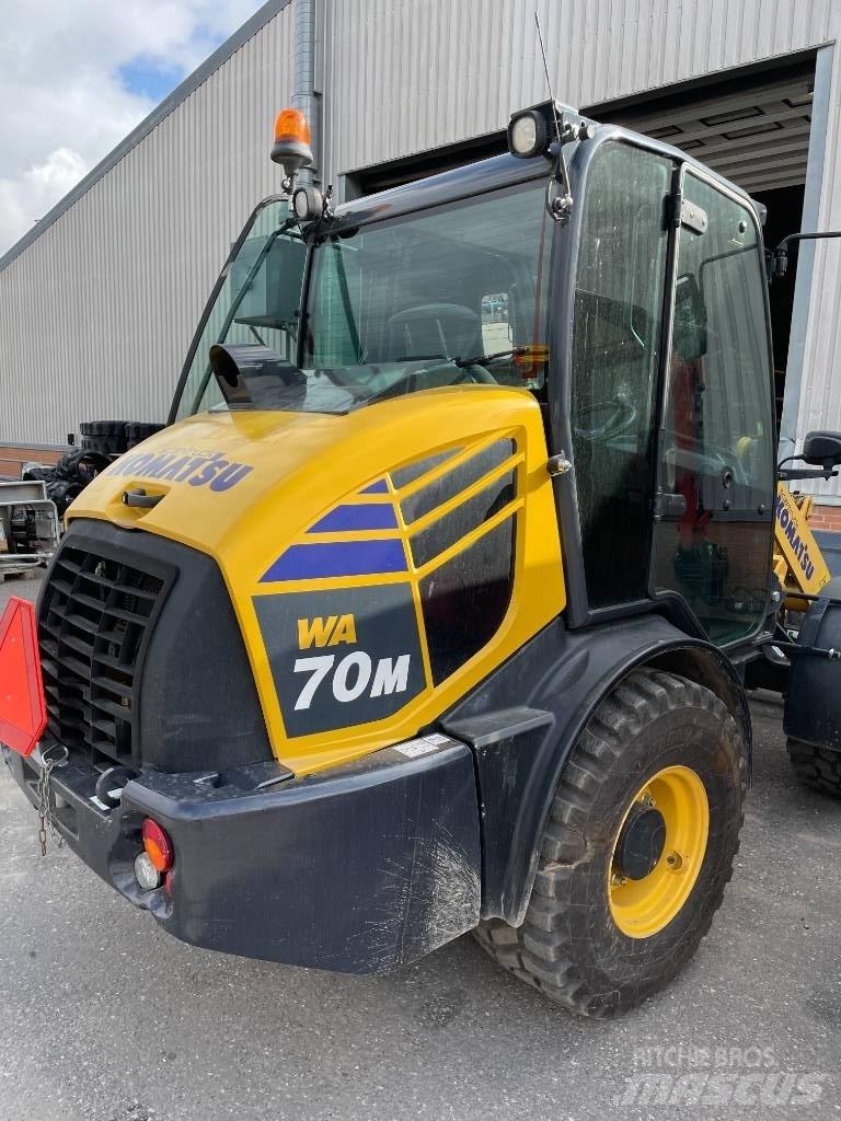 Komatsu WA 70 Фронтальні навантажувачі