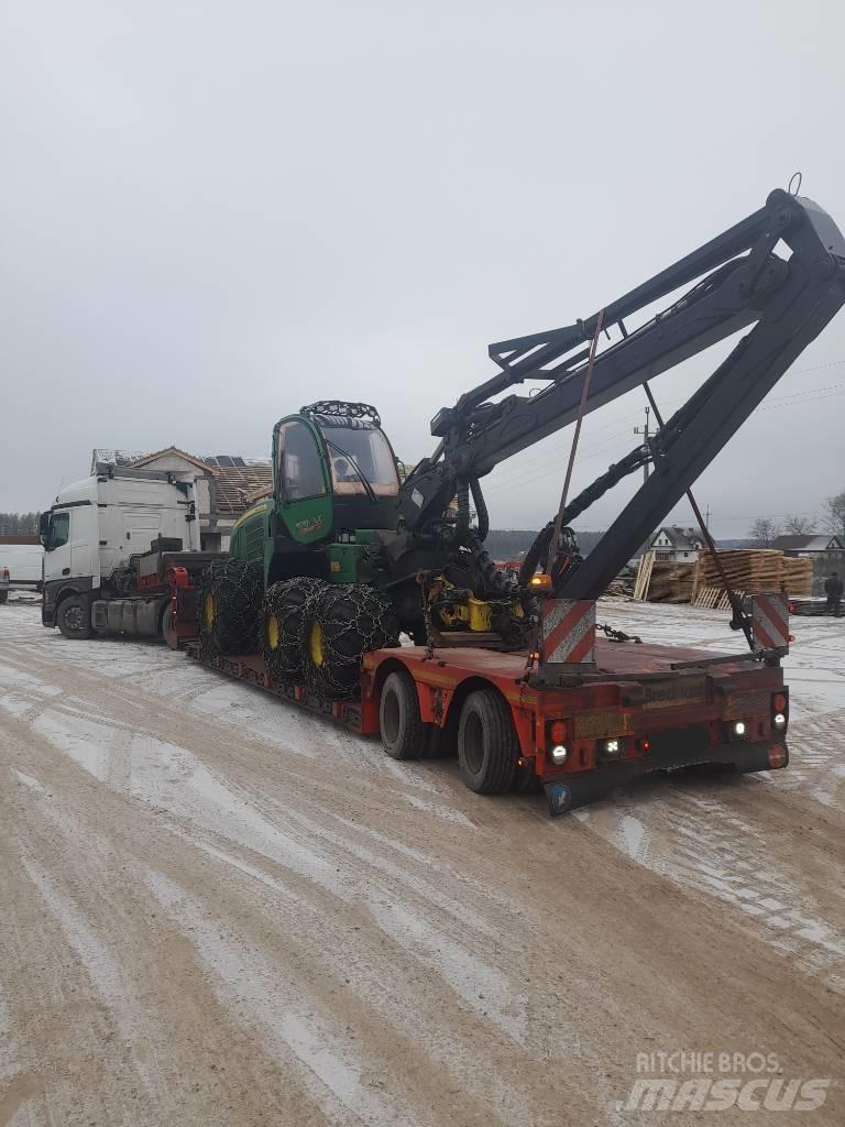 John Deere 1070 E Харвестери