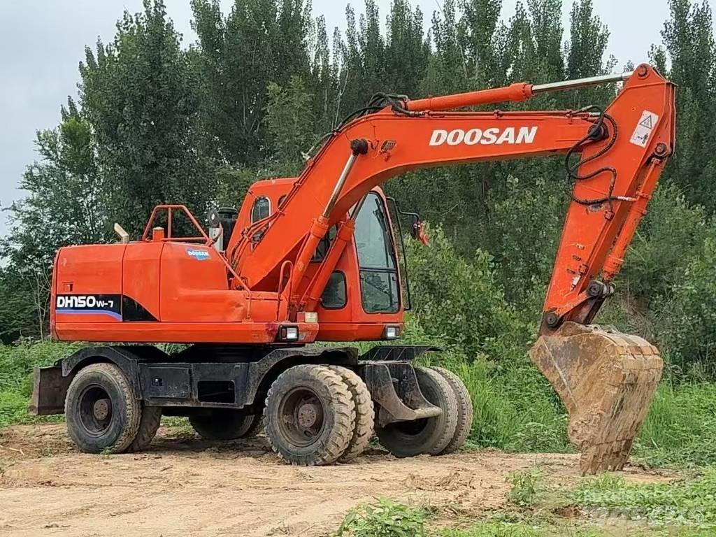 Doosan DH 150 W-7 Колісні екскаватори