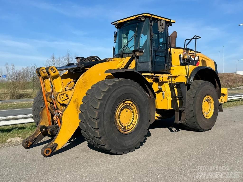 CAT 980M Фронтальні навантажувачі