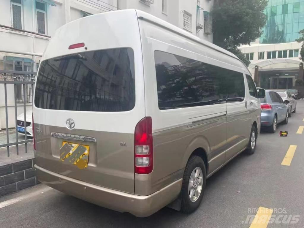 Toyota Coaster Міжміські автобуси
