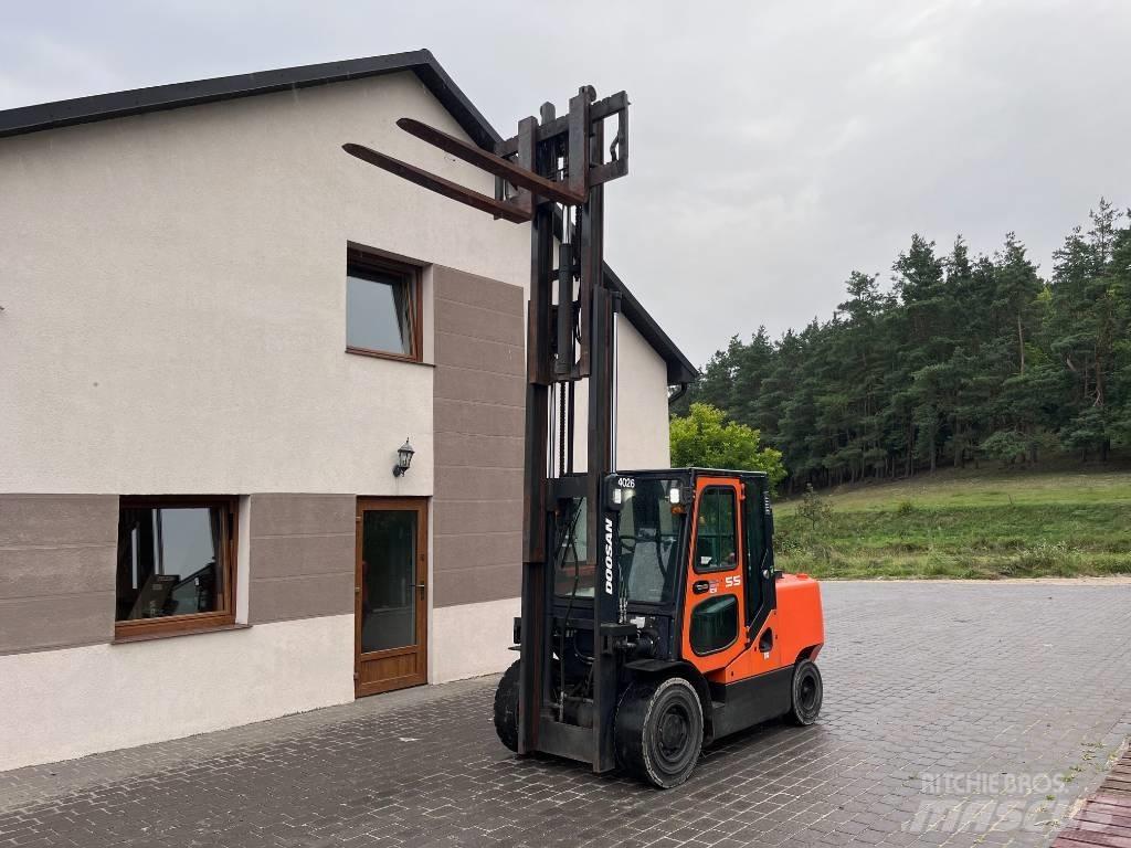 Doosan D 55 C-7 Дизельні навантажувачі