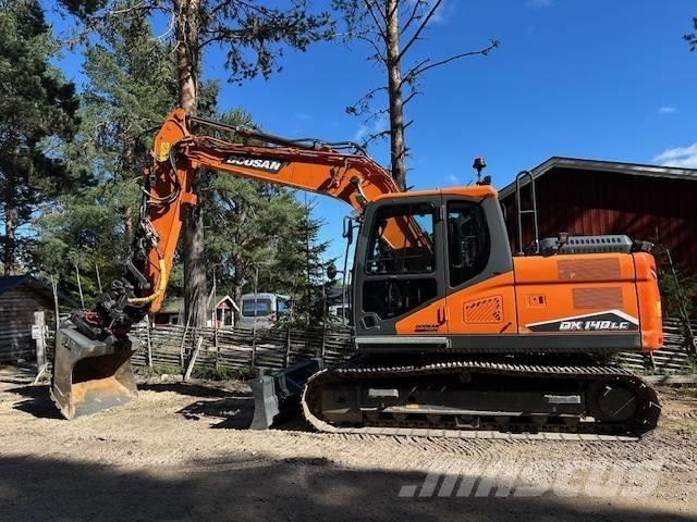 Doosan DX 140 LC Гусеничні екскаватори
