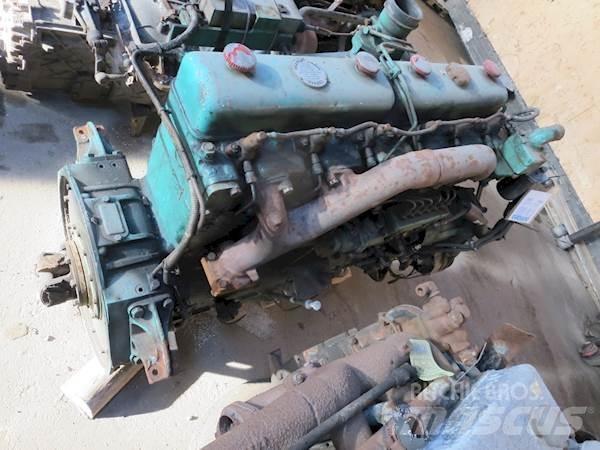 Scania 110 Двигуни