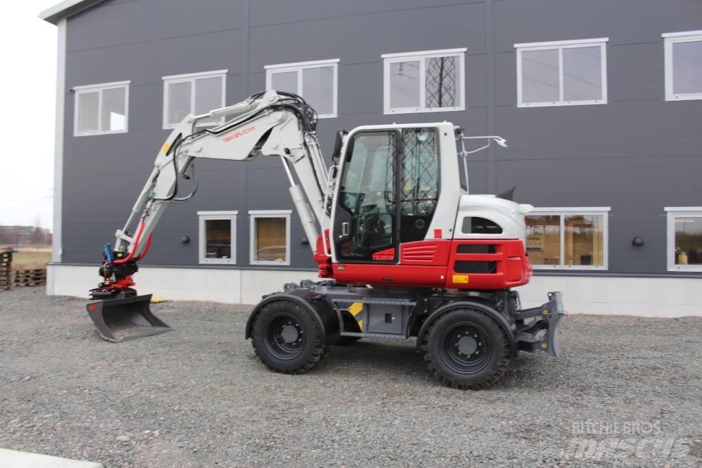 Takeuchi TB395W Колісні екскаватори