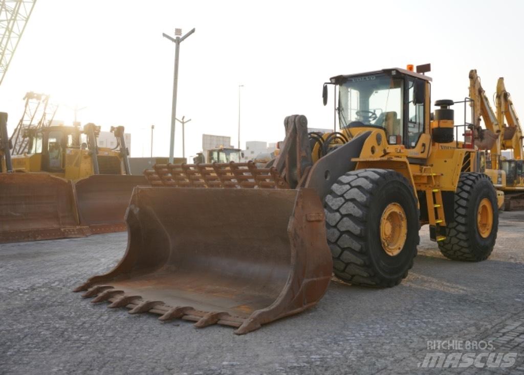 Volvo L220 F Фронтальні навантажувачі