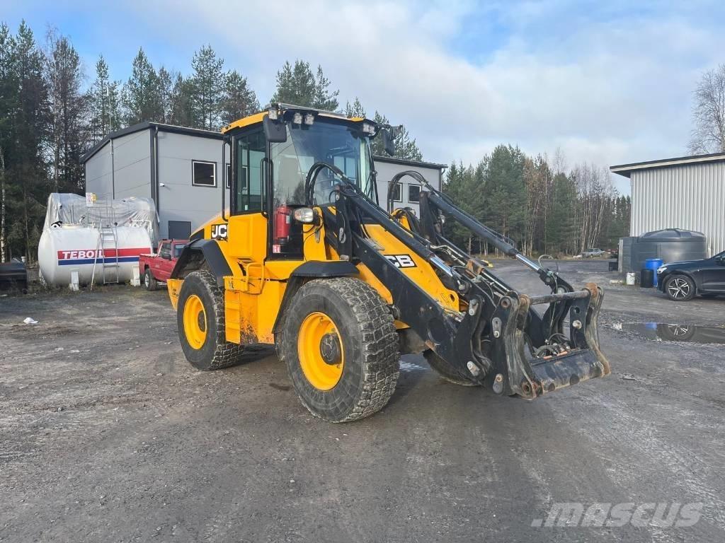 JCB 413K Фронтальні навантажувачі
