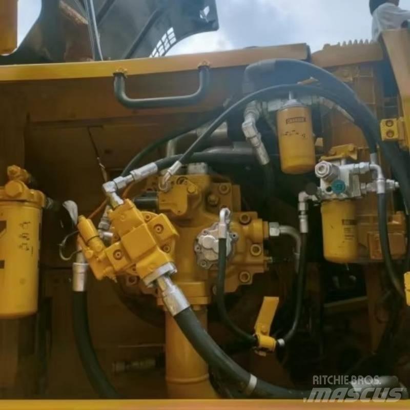 CAT 336 D2 Гусеничні екскаватори
