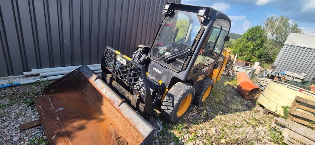 JCB 155 Міні-навантажувачі