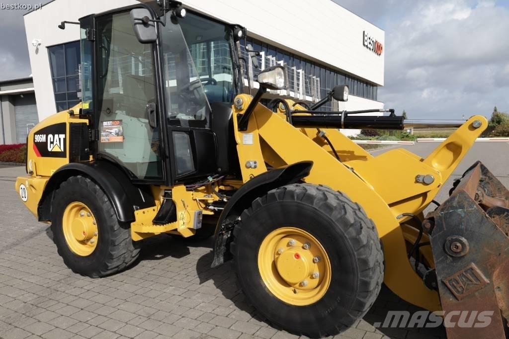 CAT 906M Фронтальні навантажувачі