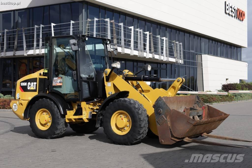 CAT 906M Фронтальні навантажувачі