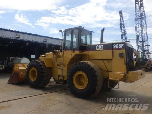 CAT 966 F Фронтальні навантажувачі