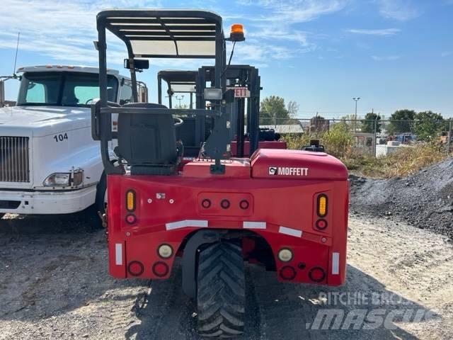 Moffett 4way m55.4 Навантажувачі підвищеної прохідності