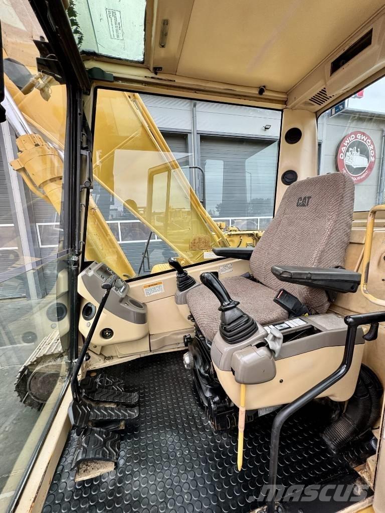 CAT 320 B L Гусеничні екскаватори