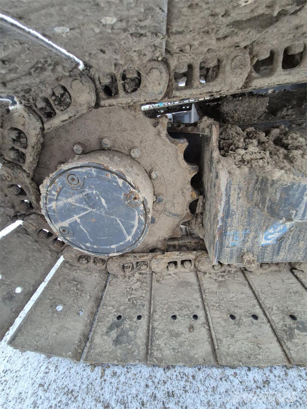 CASE CX90D Середні екскаватори 7т. - 12т.