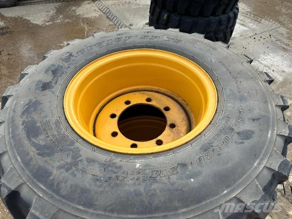 Dunlop 405/70R20 Шини