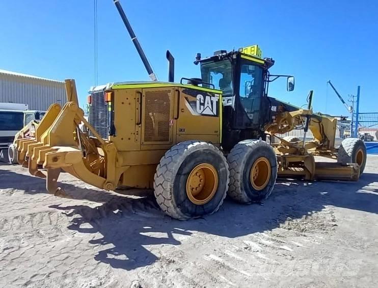 CAT 14 M Грейдери