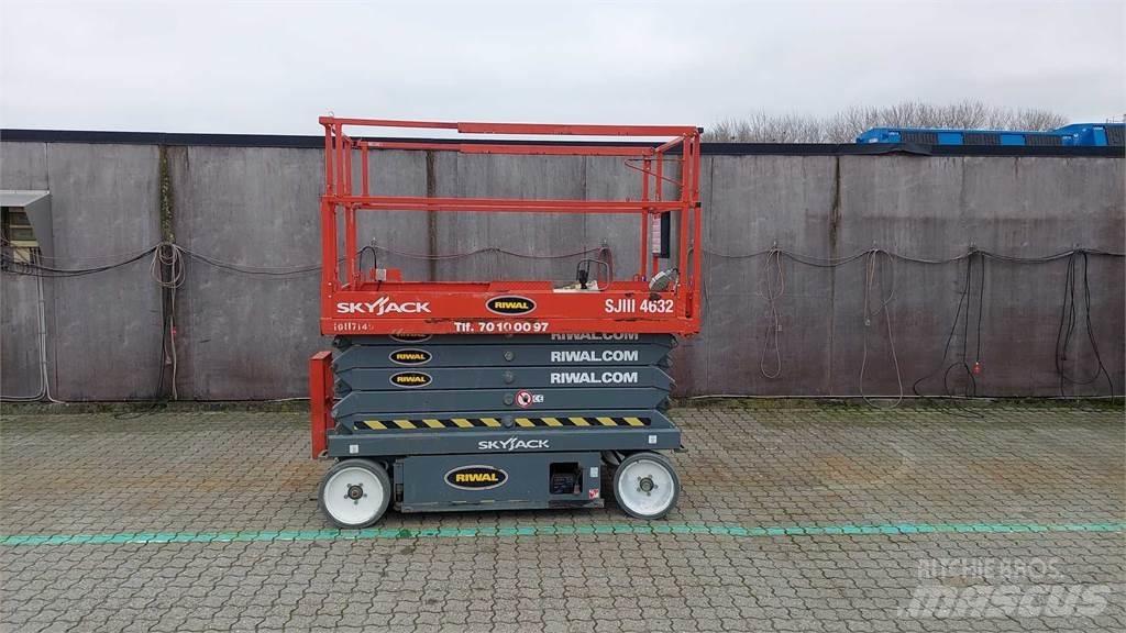 SkyJack SJIII4632 Підйомники-ножиці