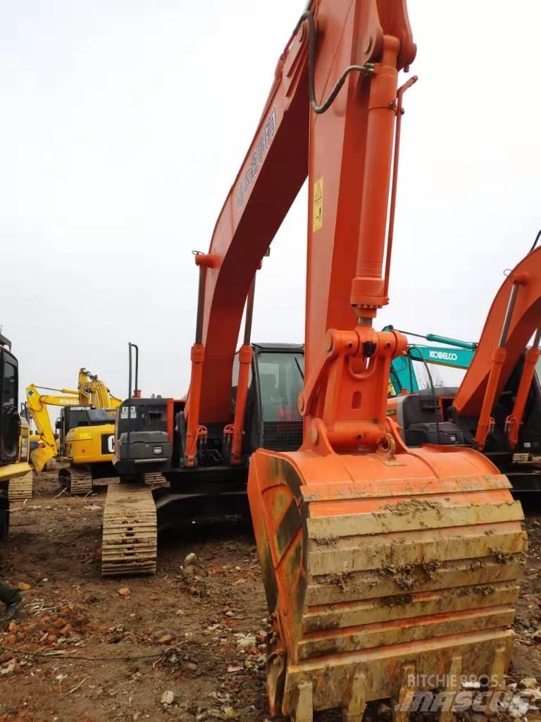 Hitachi ZX 240 H Гусеничні екскаватори