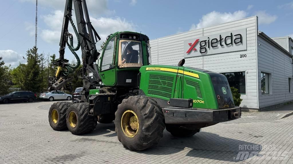 John Deere 1070 E Харвестери