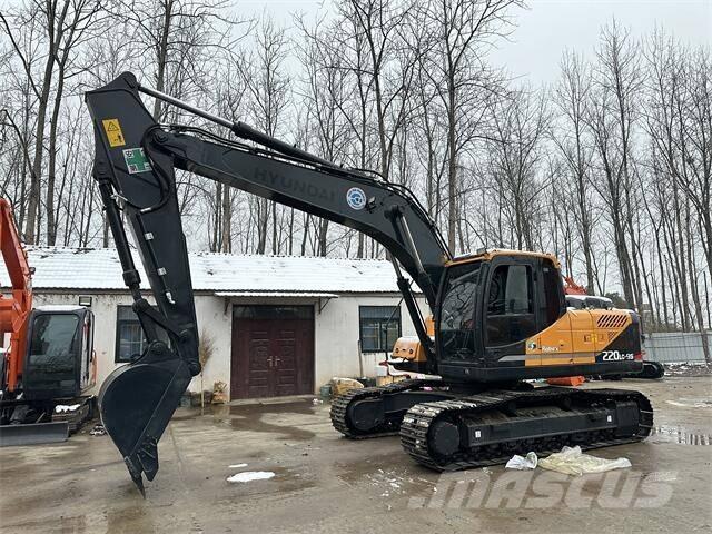 Hyundai R220LC-9S Гусеничні екскаватори