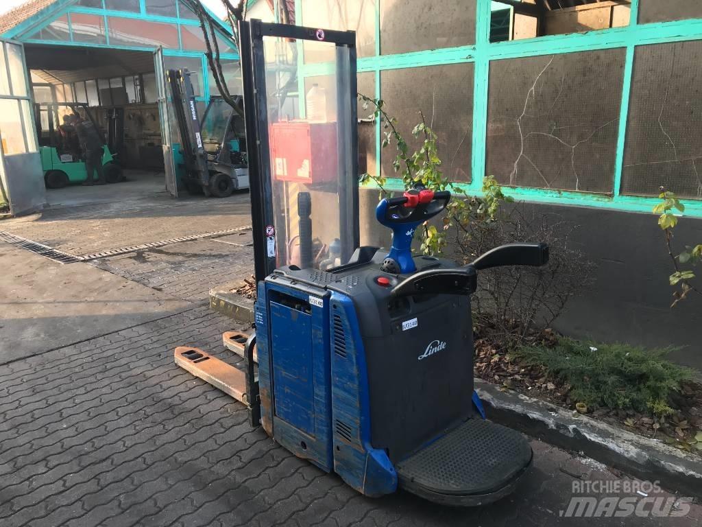 Linde L12LAP V-3140 Самохідні електроштабелери