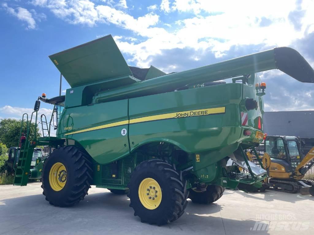 John Deere S670 4x4 Зернозбиральні комбайни