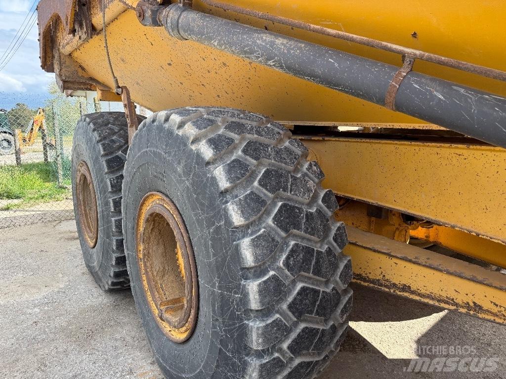 Volvo A25D Зчленовані самоскиди