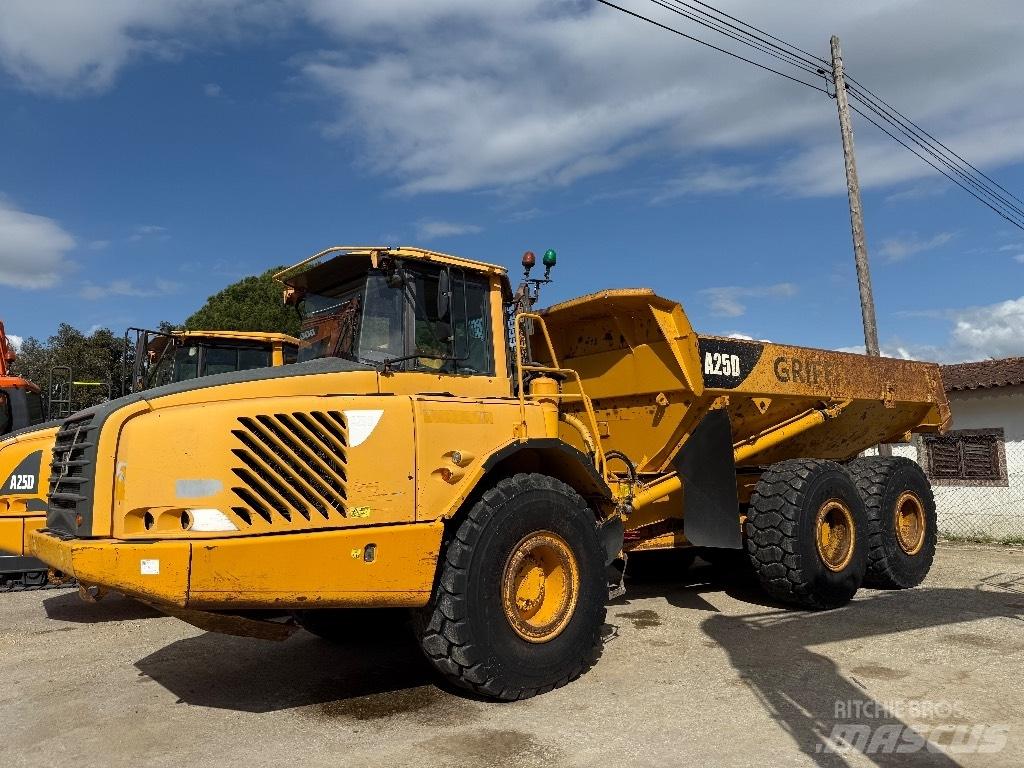 Volvo A25D Зчленовані самоскиди