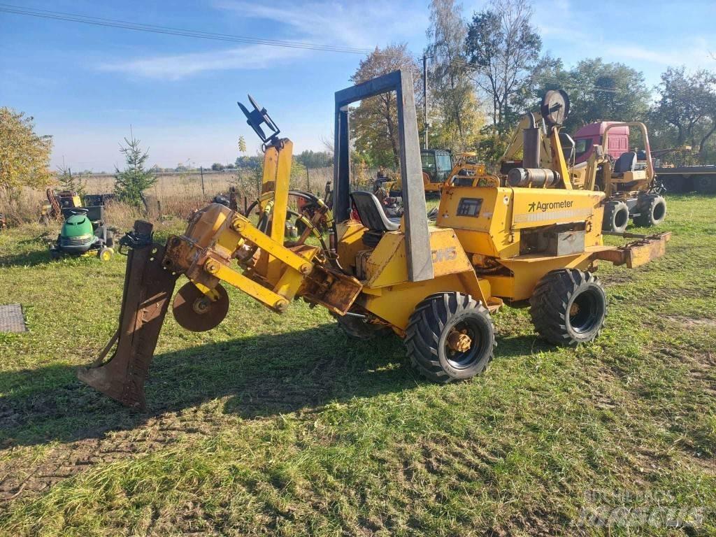 CASE Davis DH5 Будтехніка - Інші