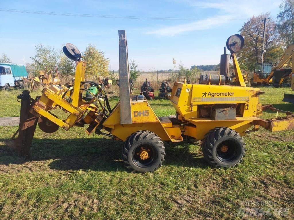 CASE Davis DH5 Будтехніка - Інші