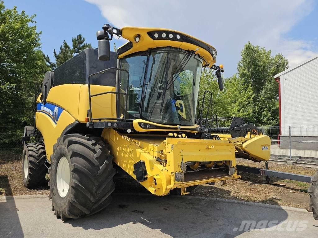 New Holland CX8.70 Зернозбиральні комбайни