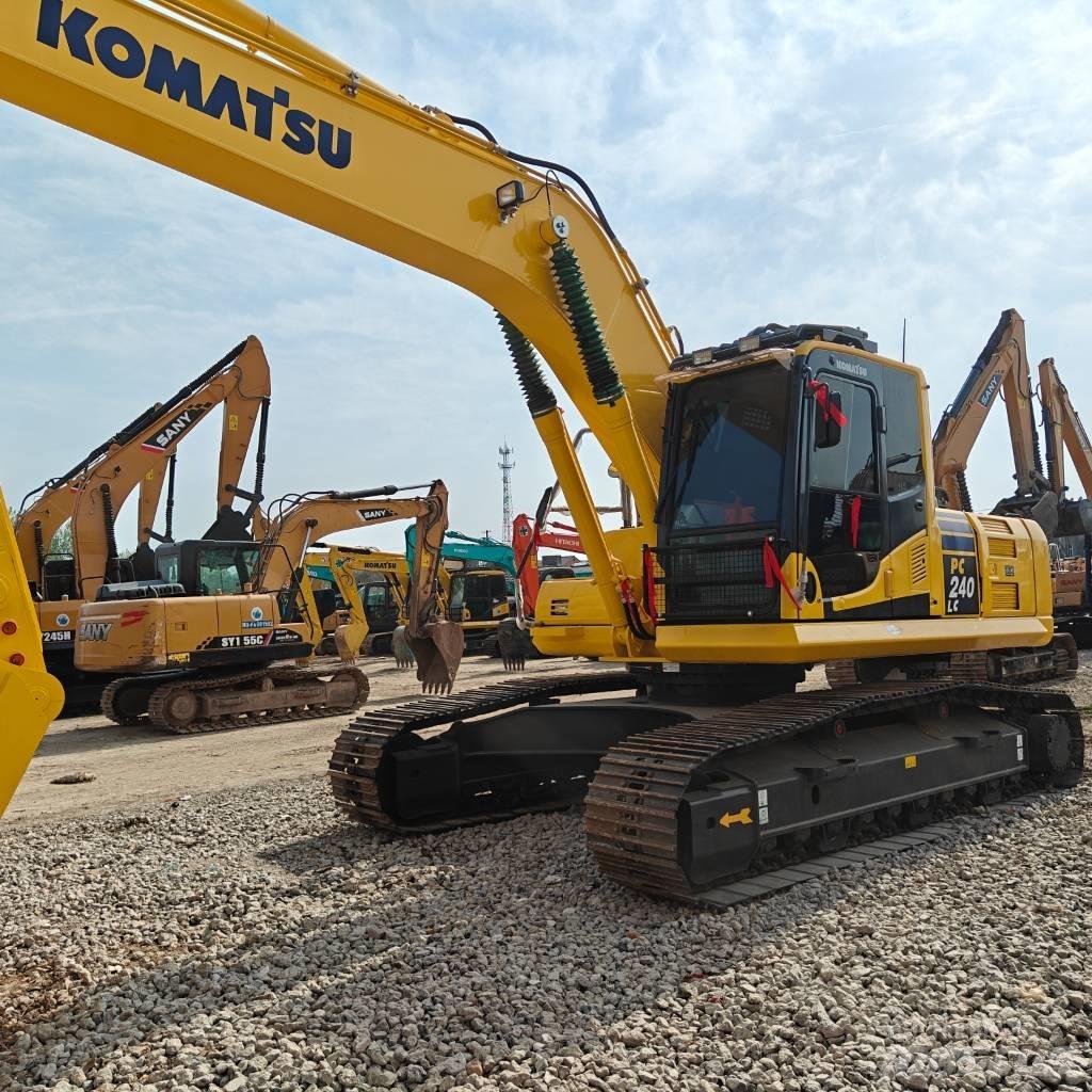 Komatsu 240LC-8 Гусеничні екскаватори