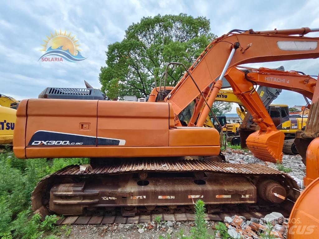 Doosan DX 300 LC Гусеничні екскаватори
