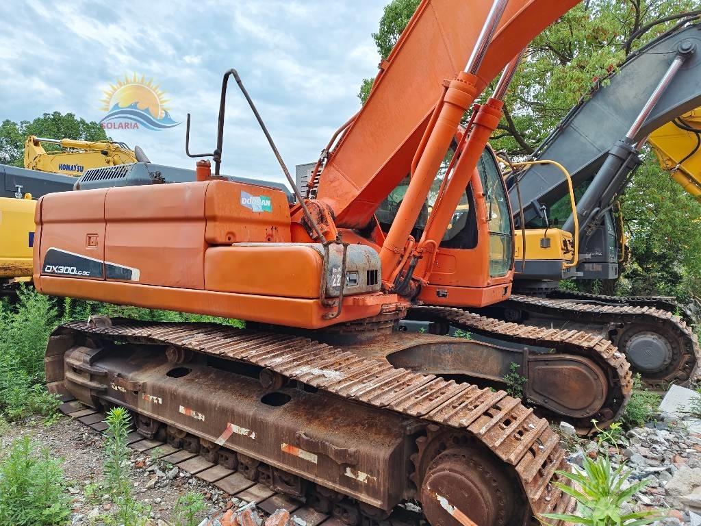 Doosan DX 300 LC Гусеничні екскаватори