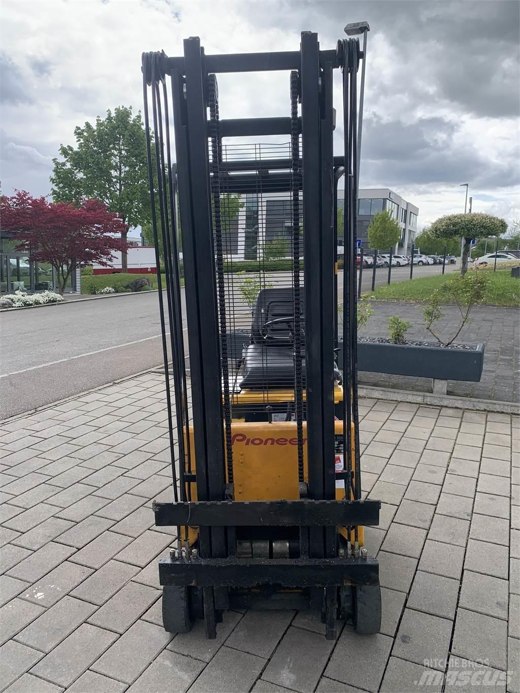  Hülsemann DEV1633T Електронавантажувачі