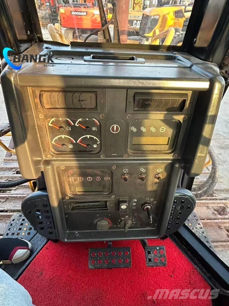 CAT D 6 N Гусеничні бульдозери