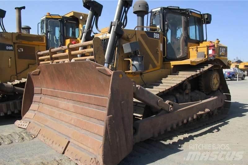 CAT D8R Гусеничні бульдозери