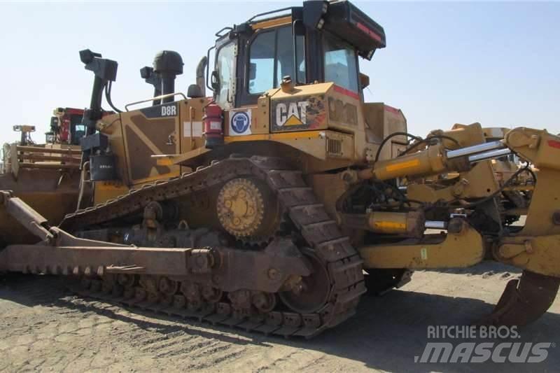 CAT D8R Гусеничні бульдозери